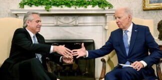 Fernández pidió apoyo a Biden en discusión con FMI