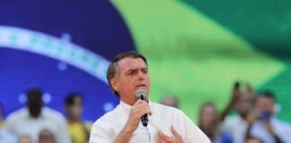 Bolsonaro regresó a Brasil