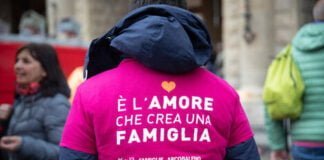 Manifestación en Italia por los derechos LGBTIA+