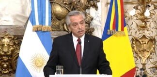 Fernández advirtió que la derecha pide ajustes para la Argentina Fernández advirtió la derecha
