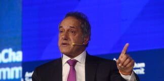 Daniel Scioli anticipó que su fórmula «va a ser federal» Daniel Scioli anticipó que su fórmula "va a ser federal"