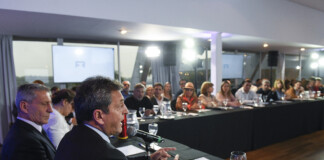 Massa pidió que el PJ «siente a la mesa del FDT» a los gobernadores Massa para discutir la estrategia electoral