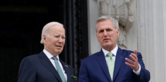 Tensiones previas a la votación por el techo de deuda en EEUU Biden y McCarthy por el techo de deuda
