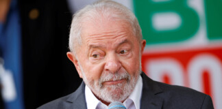Lula pidió que en Argentina gane un candidato que defienda la inclusión social y el desarrollo Lula pidió que en Argentina gane un candidato que defienda la inclusión social y el desarrollo