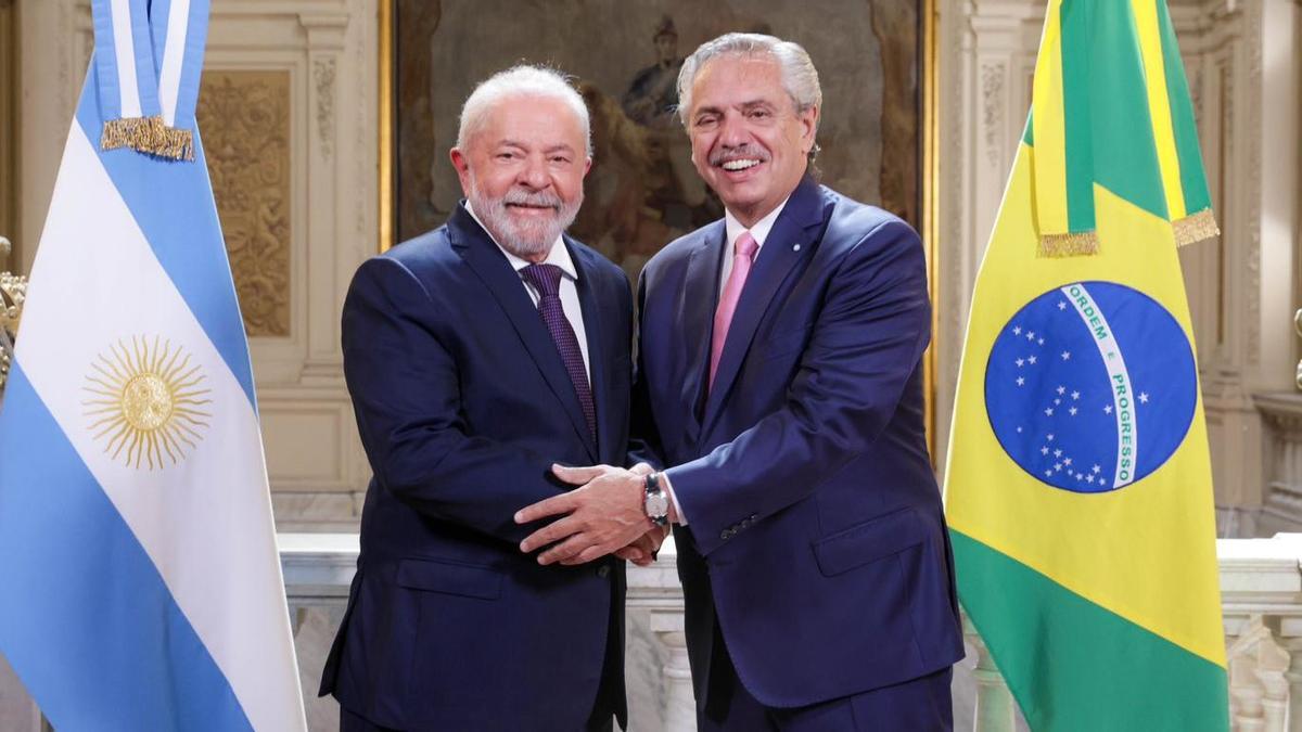 Alberto se reúne con Lula en Brasil