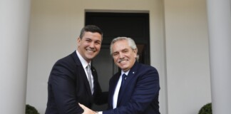 Fernández recibió al presidente electo de Paraguay, Santiago Peña