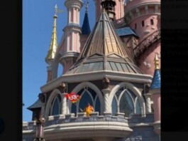 Toman el castillo de la Bella Durmiente durante una protesta gremial en Eurodisney