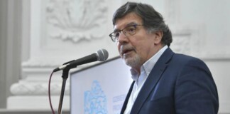 Sileoni: «La escuela no es una entidad neutral» Sileoni encuentro educación