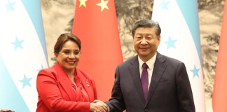 China dispuesta a iniciar negociaciones de libre comercio con Honduras La presidenta Xiomara Castro y su par Xi Jinping