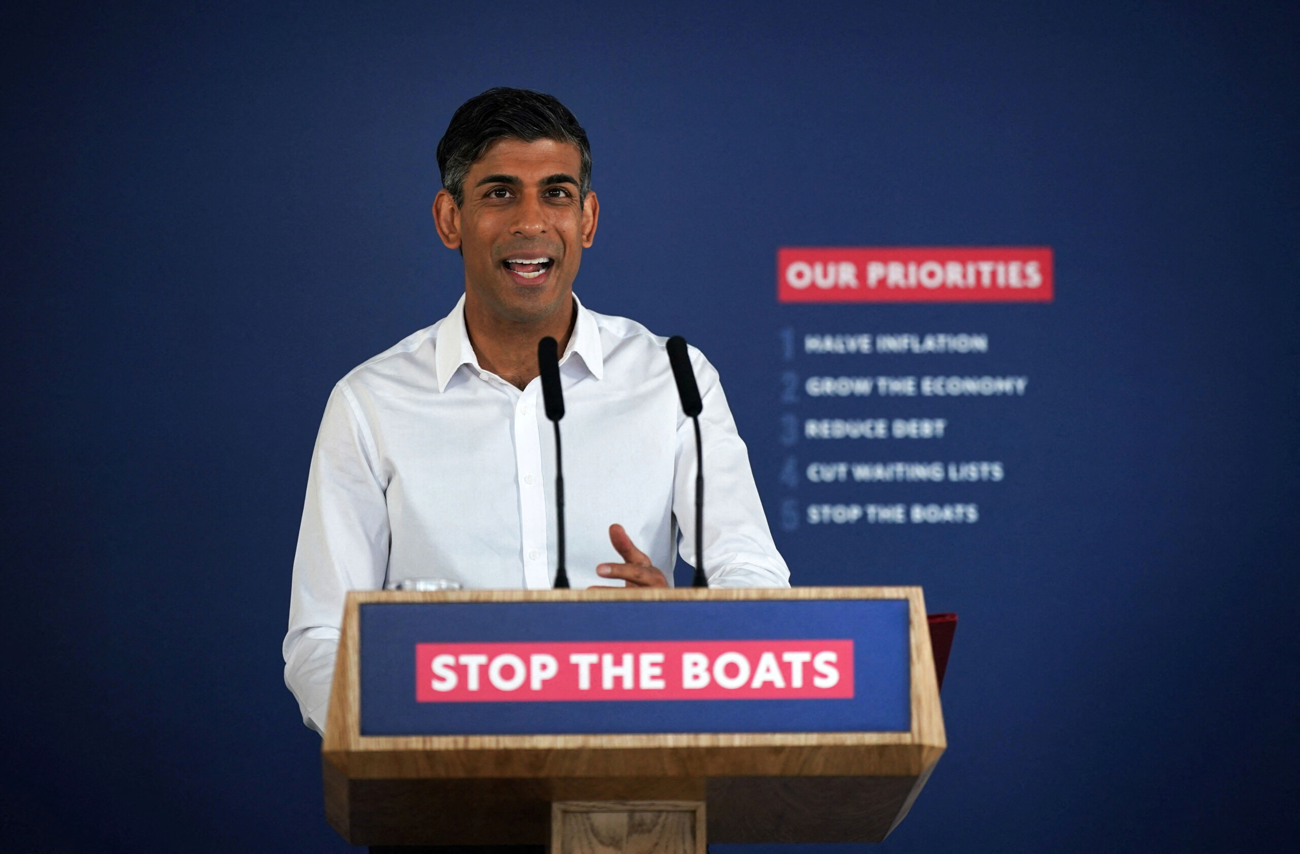 Declaran ilegal el plan para expulsar inmigrantes