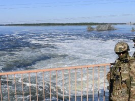 destrucción de represa