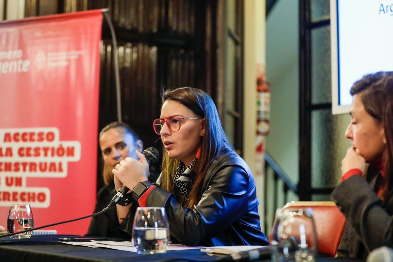El Gobierno formalizó la creación del Programa Nacional MenstruAR