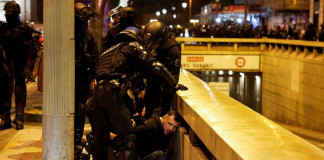 Francia: condenan a prisión efectiva a más de 700 personas por protestas Francia
