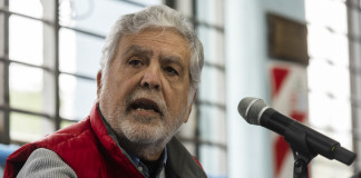 De Vido pidió a la Justicia Electoral que prohíba a JxC la utilización de su nombre e imagen De Vido pidió a la Justicia Electoral que prohíba a JxC la utilización de su nombre e imagen “No soy candidato y públicamente he manifestado que tampoco soy adherente a Unión por la Patria, es decir no compito en modo alguno con ninguno de ellos", aclaró el ex ministro en su petición.