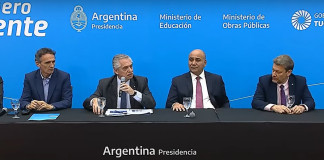 Fernández: «A diferencia de otros, pienso que hay que acercar la universidad a la gente» El presidente inauguró obras