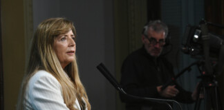 Cerruti pidió «perdón» y lamentó «la bronca y frustración» social en las PASO Cerruti pidió "perdón" y lamentó "la bronca y frustración" social en las PASO