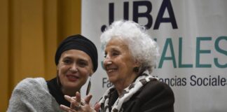 La Facultad de Ciencias Sociales de la UBA homenajeó a Abuelas de Plaza de Mayo
