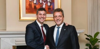 Massa se reunió con Santiago Peña Massa se reunió con Santiago Peña
