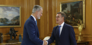 El rey de España le encargó formar gobierno a Núñez Feijóo y Sánchez espera El rey de España le encargó formar gobierno a Núñez Feijóo y Sánchez espera