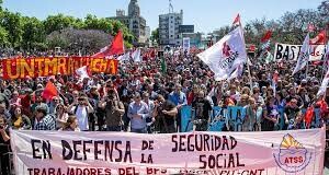 El gobierno uruguayo pone en marcha una cuestionada reforma previsional El gobierno uruguayo pone en marcha una cuestionada reforma previsional