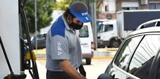 YPF sube 12,5% los precios y no habrá más aumentos hasta el 31 de octubre YPF sube 12,5% los precios y no habrá más aumentos hasta el 31 de octubre