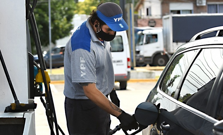 YPF sube 12,5% los precios y no habrá más aumentos hasta el 31 de octubre