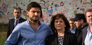Pullaro dijo que votaría a Milei en un balotaje frente a Massa y generó ruido en JxC Pullaro dijo que votaría a Milei en un balotaje frente a Massa y generó ruido en JxC