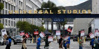 Reunión sin avances en el encuentro de productores y guionistas de Hollywood