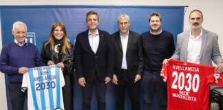 Massa encabezó un acto de postulación de Avellaneda como sede del Mundial de Fútbol 2030