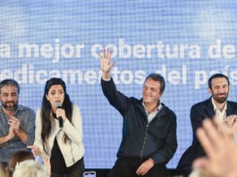 Massa anunció un refuerzo alimentario de $45.000 para jubilados