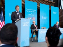 Massa combinó anuncios económicos y de seguridad