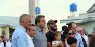 Ahuad señaló que «la militancia debe ir casa por casa» a buscar los votos por «un modelo de país inclusivo» El gobernador Herrera Ahuad
