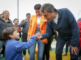 Massa convocó a los jóvenes a “rebelarse” y “defender” sus derechos