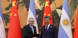 El Gobierno anunció que se ampliará en US$6500 millones el swap con China Xi Jinping