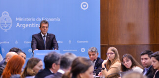 Massa dijo que los dirigentes no son «dueños» de los votos y llamó a la «unidad nacional» elecciones