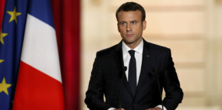Macron defendió la Constitución de Francia, pero pidió introducir el aborto y otros cambios Aborto