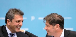 Kicillof: «Necesitamos un gobierno que tenga objetivos claros y eso no se logra con Milei y Macri» axel kicillof - sergio massa
