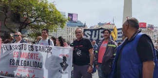 Metrodelegados marchan en el centro porteño por un subte «libre de asbesto» Metrodelegados marchan en el centro porteño por un subte libre de asbesto