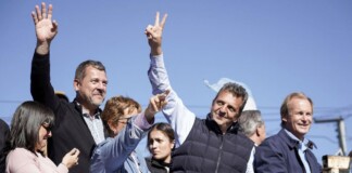 Massa llegó a Misiones con anuncios para el sector turístico Massa