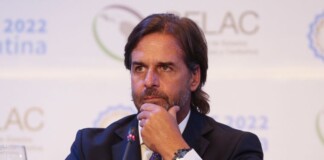 Critican a Lacalle Pou por la falta de acción ante el escándalo del pasaporte Pasaporte