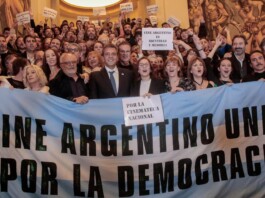 Massa se comprometió a "trabajar en más y mejor financiamiento" para el cine argentino