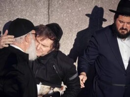 Milei visitó la tumba del “rebe de Lubavitch” en Nueva York
