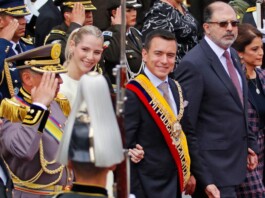 Noboa asumió como presidente y admite que Ecuador atraviesa "tiempos muy difíciles"