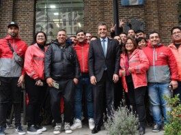El seguro para trabajadores de delivery que impulsó Massa "superó las expectativas"