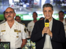 Policía