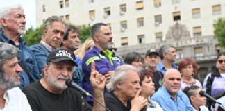 Organizaciones sociales marchan y se pone a prueba el «protocolo antipiquete» Piquete