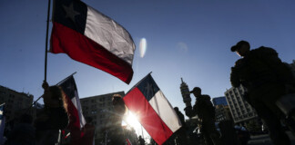 Gobierno y oposición de Chile intercambiaron críticas tras el rechazo a la nueva Constitución Chile