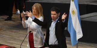 Kicillof: «No se está atacando a la casta, sino que se afecta a los laburantes» Kicillof: "No se está atacando a la casta, sino que se afecta a los laburantes"
