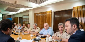 Luis Petri se reunió con jefes de las Fuerzas Armadas Luis Petri se reunió con jefes de las Fuerzas armadas