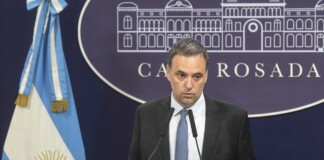El Gobierno amenazó con ajustar a las provincias si no se aprueba la ley Ómnibus Adorni